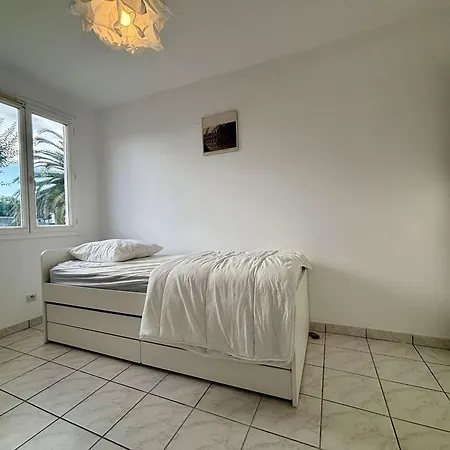 Maison 4 Pieces A Saint-denis-d'oleron, Proche - Fr-1-246a-366 *